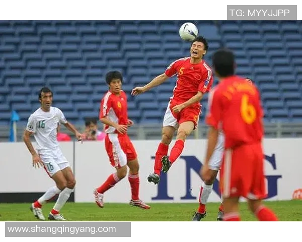 中国足球对阵伊朗现场精彩瞬间回顾与赛后分析